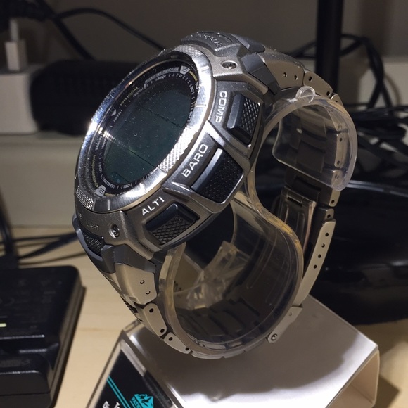 Watch - Picture 3 of 3